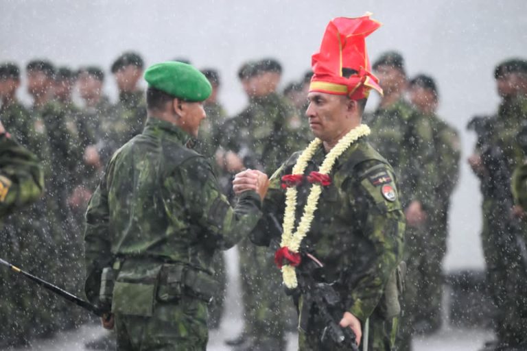 Penyambutan purna tugas Satgas Yonif 700 WYC oleh Pangdam XIV Hasanuddin di Makassar