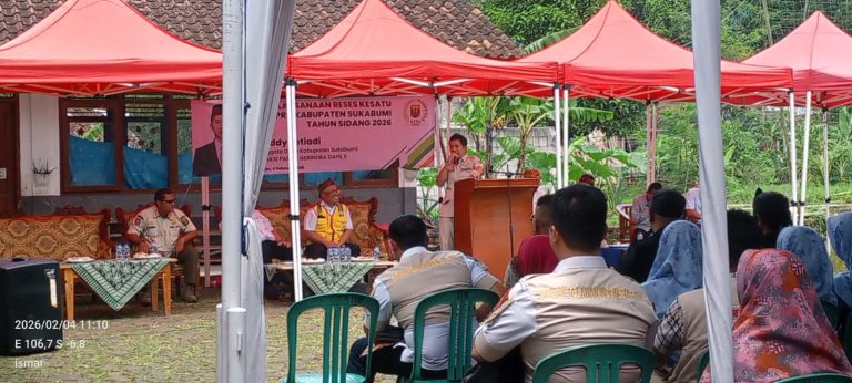 Teddy Setiadi menyerap aspirasi warga dalam kegiatan reses DPRD Sukabumi 2026