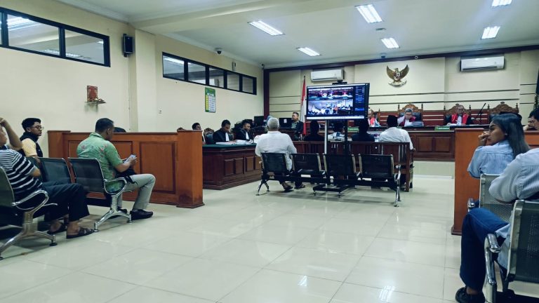 Sidang perkara dugaan korupsi proyek Lapen Program Pemulihan Ekonomi Nasional Kabupaten Sampang digelar di Pengadilan Tipikor Surabaya