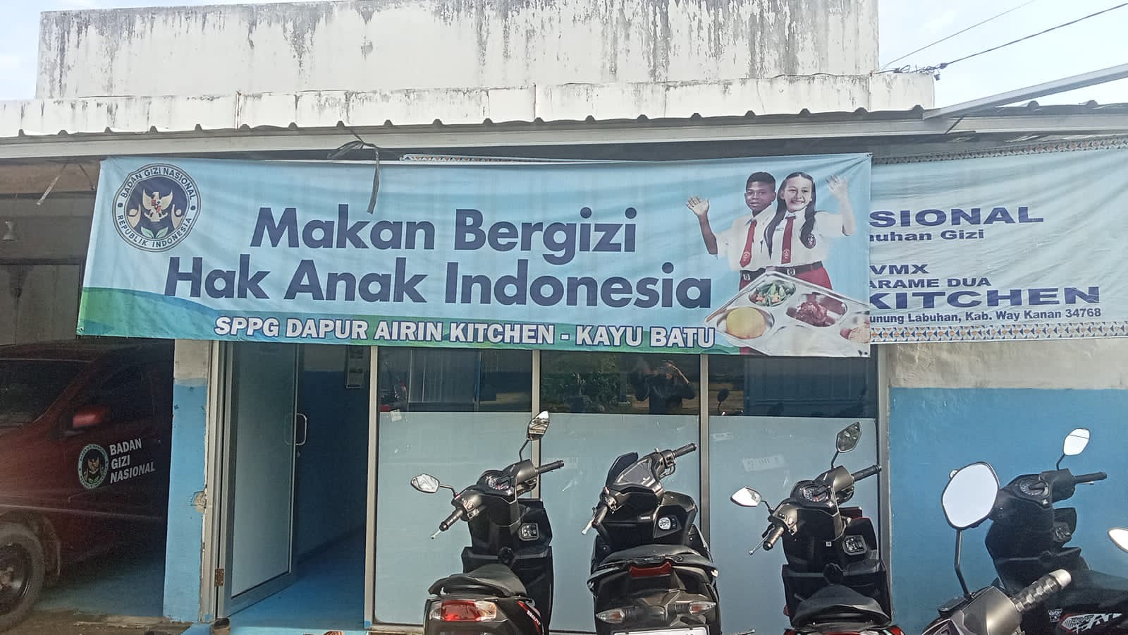 Pembagian THR relawan MBG Kayu Batu Gunung Labuhan Way Kanan menjelang Idul Fitri 2026