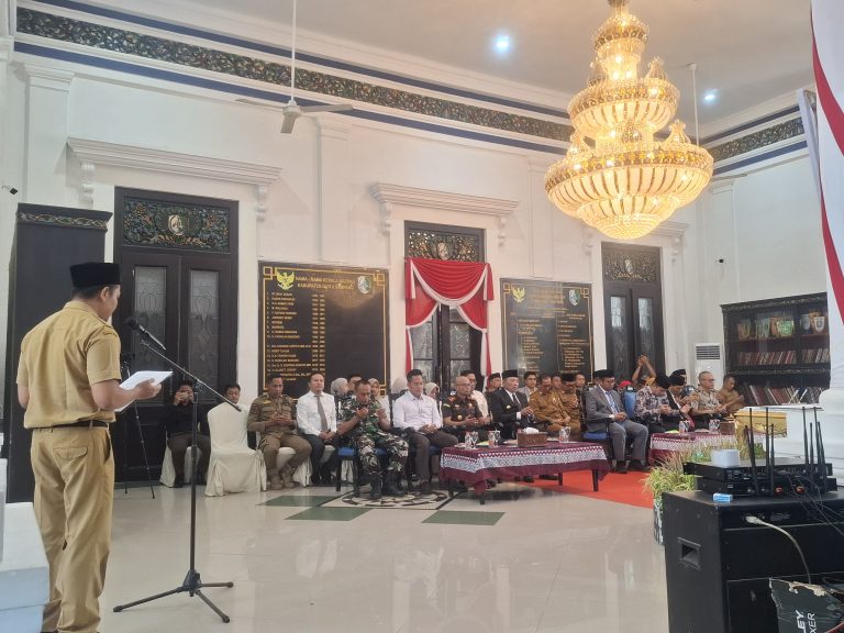 Bupati Sampang dan Kajari Sampang menandatangani kesepakatan bersama untuk memperkuat tata kelola pemerintahan dan pendampingan hukum perdata serta TUN