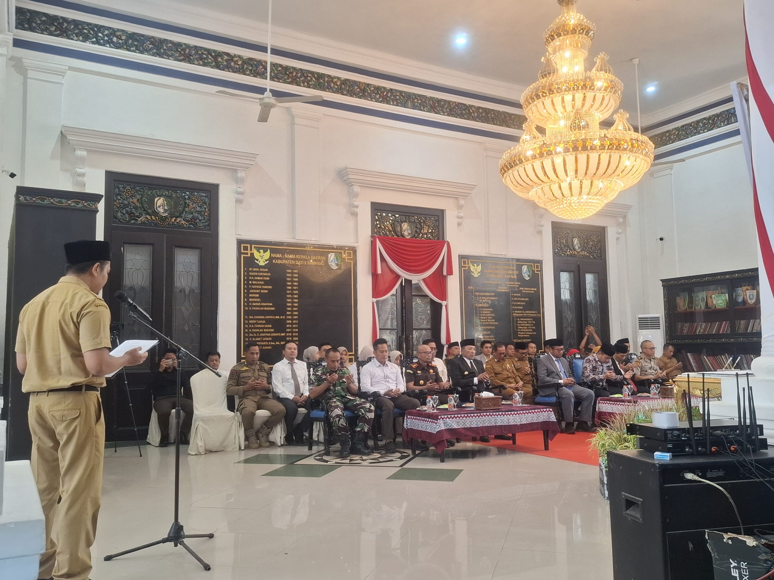 Bupati Sampang dan Kajari Sampang menandatangani kesepakatan bersama untuk memperkuat tata kelola pemerintahan dan pendampingan hukum perdata serta TUN