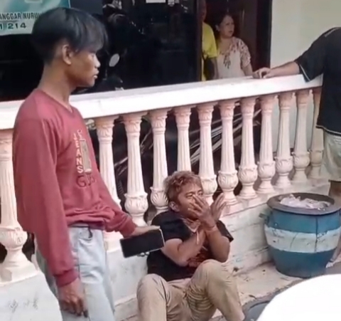 Pelaku jambret diamankan warga di Jalan Platuk Surabaya