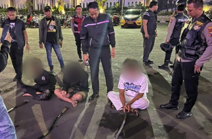 Polisi gagalkan tawuran gangster di Surabaya