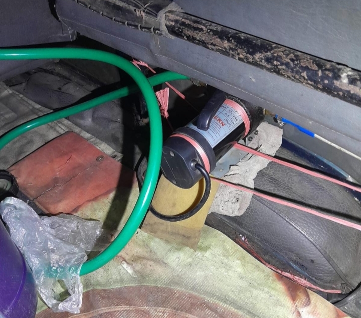 pengungkapan penimbunan pertalite oleh Polres Jember dengan mobil modifikasi