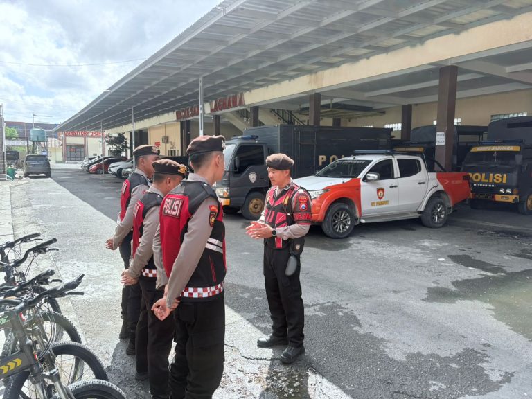 Patroli sepeda Presisi Polres Sampang Jumat Berkah 2026