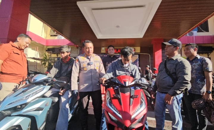 Penyerahan motor korban curanmor oleh Polres Probolinggo 2026