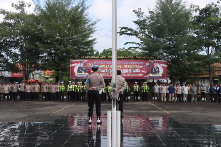 Apel siaga May Day 2026 Polres Sampang di Lapangan Wira Manunggal