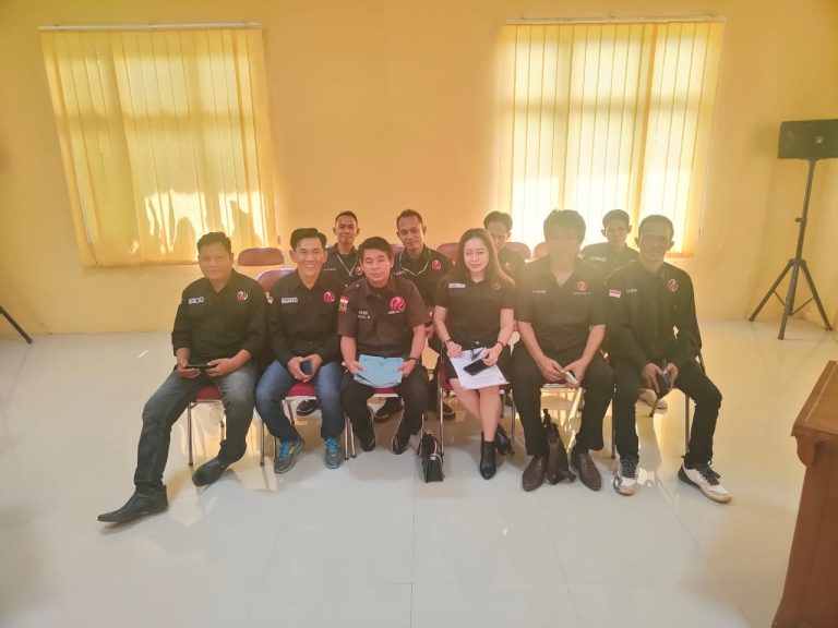 Tim Jurnalis Maestro Indonesia Way Kanan usai mengikuti sidang sengketa informasi publik di PTUN Bandar Lampung