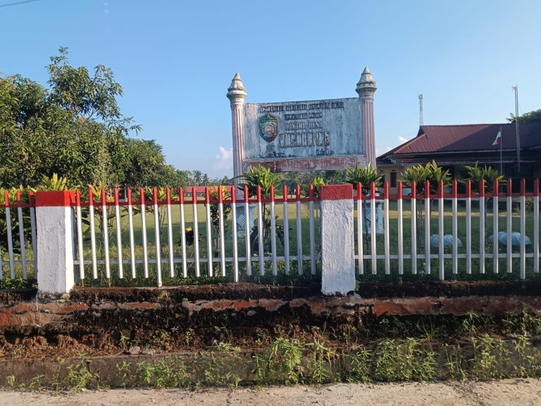 Kantor Desa Korobonde di Kabupaten Morowali Utara yang menjadi sorotan warga terkait transparansi pengelolaan Dana Desa dan program pemerintahan desa.