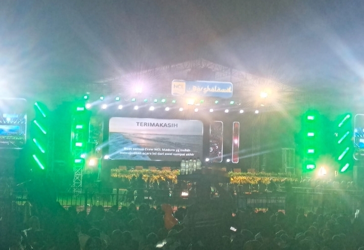 Ribuan jamaah hadiri Bangkalan Bersholawat di Alun Alun Bangkalan