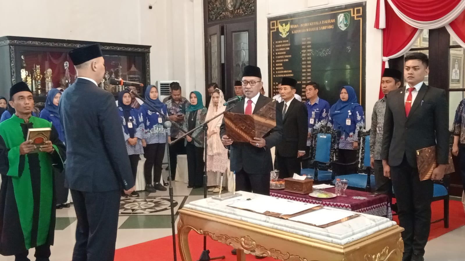 Bupati Sampang H Slamet Junaidi melantik Andy Andrian Hasan sebagai Direktur RSUD dr Mohammad Zyn Kabupaten Sampang periode 2026-2031