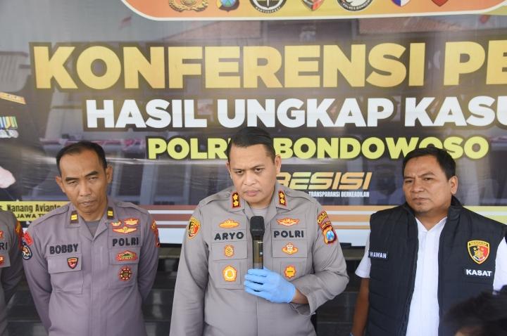 Kapolres Bondowoso menyampaikan penetapan tersangka kasus dugaan pemukulan terhadap perawat RSUD dr. Koesnadi.