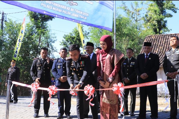 Kapolres Ngawi meresmikan Sumur Bor Presisi di Desa Gandong, Kecamatan Bringin.
