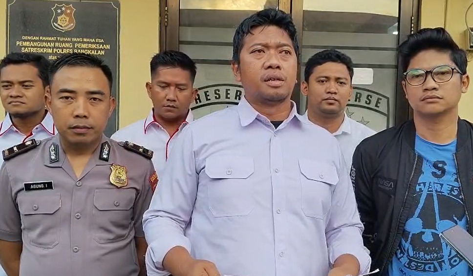 Kasatreskrim Polres Bangkalan menjelaskan pengungkapan dugaan arisan bodong dengan kerugian mencapai Rp6 miliar.