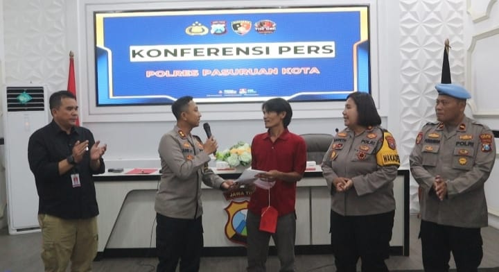 Polres Pasuruan Kota mengungkap dugaan jaringan pencurian dan penadahan kendaraan bermotor
