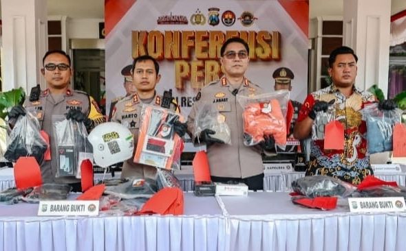 Polres Pasuruan mengungkap lima kasus kekerasan di jalur Malang-Surabaya dengan tujuh tersangka