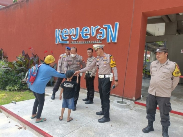 Pengamanan wisata Kenjeran Surabaya Lebaran 2026 oleh Polres Tanjung Perak