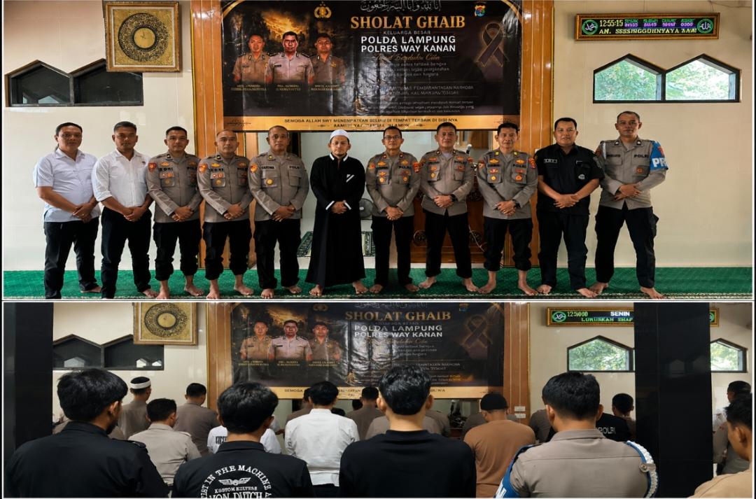 Personel Polres Way Kanan mengikuti salat gaib dan doa bersama untuk tiga anggota Polri yang gugur di Katingan.